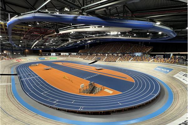 Aménagement piste d'athlétisme en MONDO - Sportinfrabouw NV